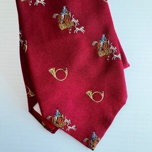 Vintage Bert Pulitzer Silk Tie Red Fox Hunt Equestrian Hunting Dogs Horn Motif